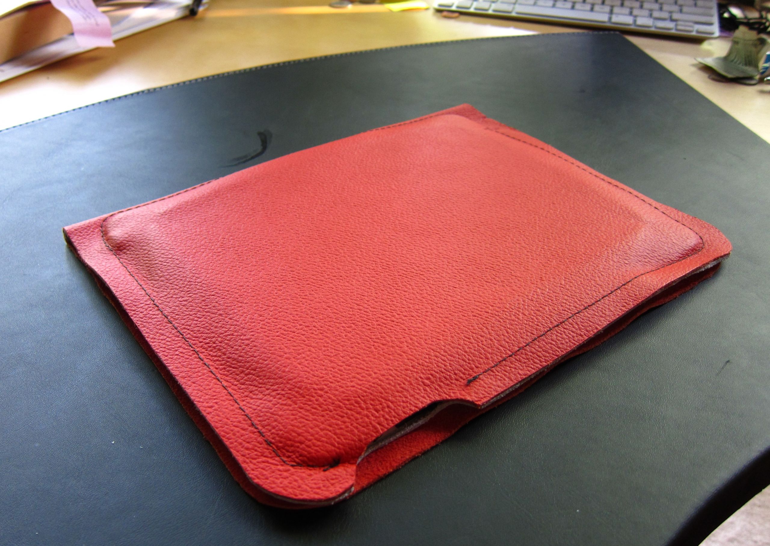Brico Depot Brive Unique Custom Leather Case Designed and Made for the Ipad