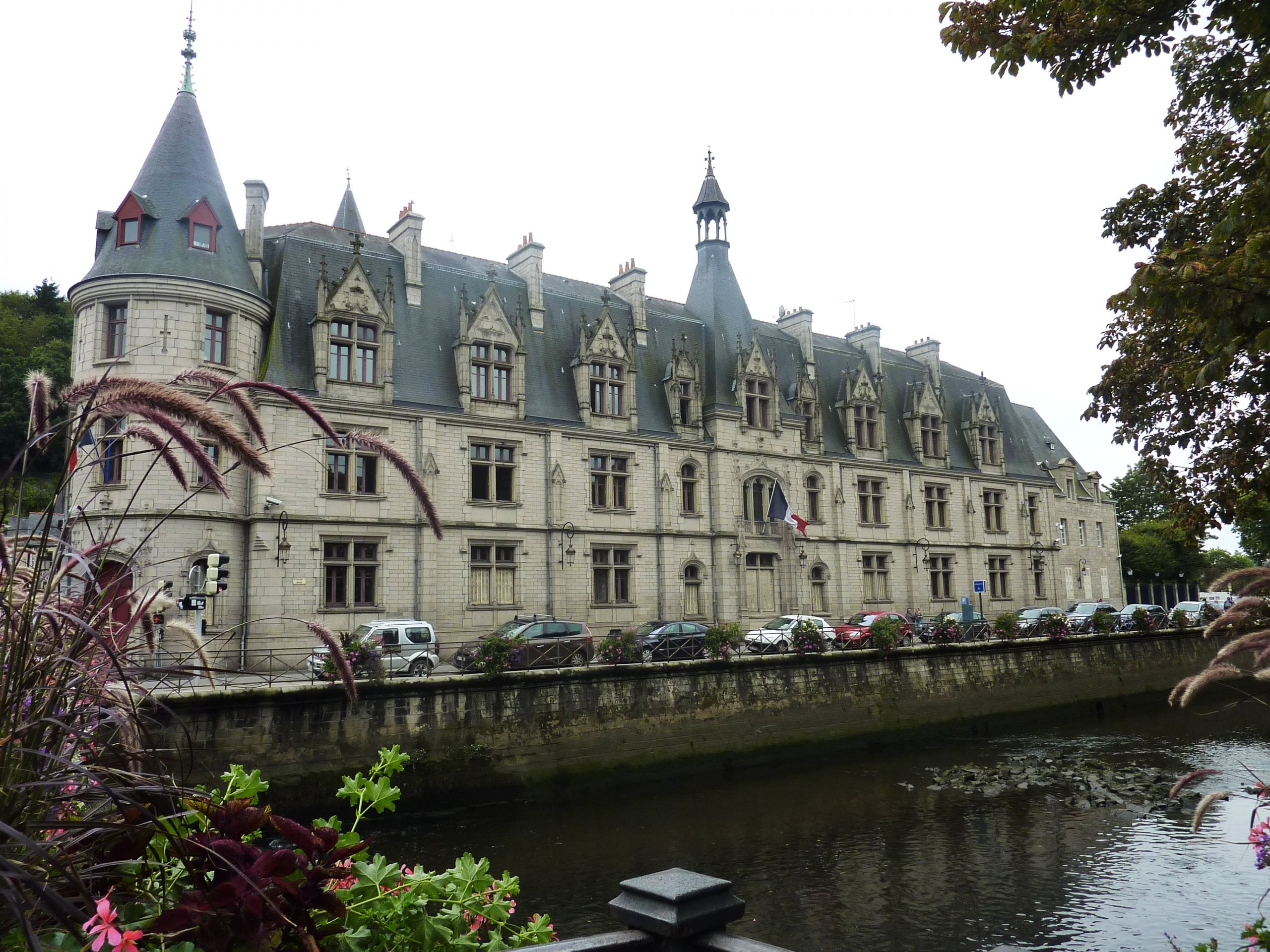 Quimper 31 La Préfecture et l Odet