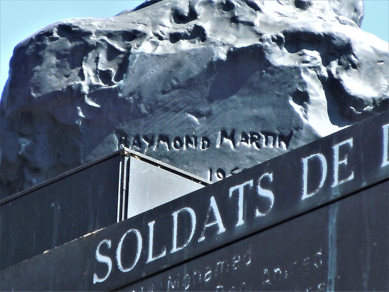 signature du sculpteur