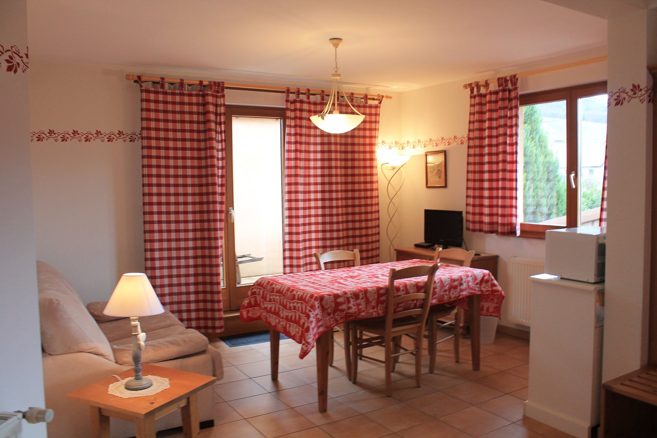 Fauteuil De Table à Manger Nouveau Maison D Hote St Hune Prices & Guest House Reviews
