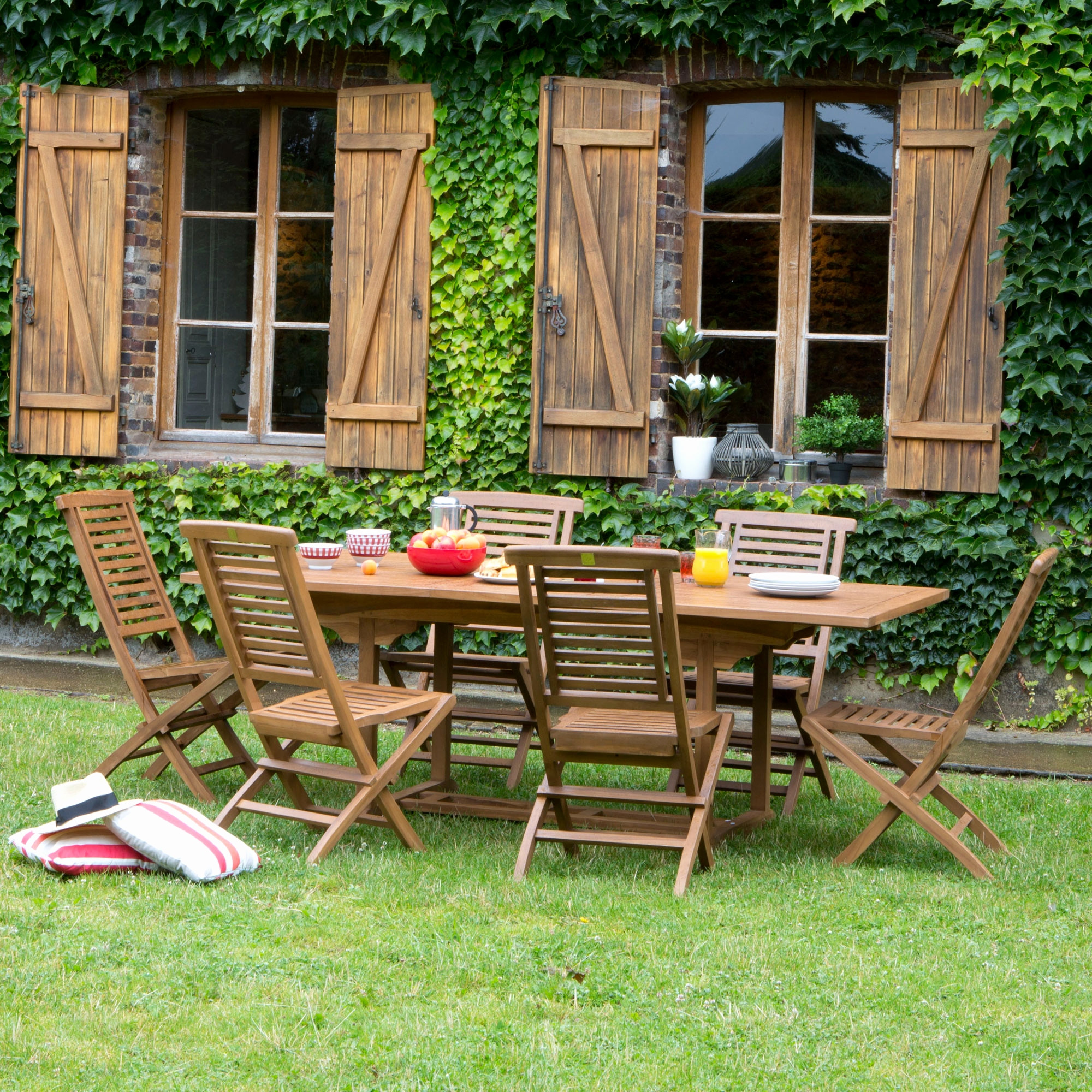 table de jardin teck avec awesome groupon table de jardin teck gallery design trends 2017 idees et salon de jardin rasine tressae i salon de jardin en teck ou eucalyptus jsscene des idaes of salon