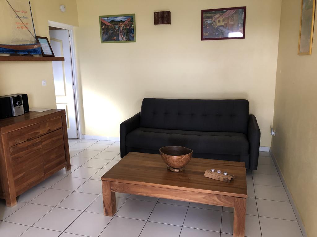 Grande Table De Jardin Élégant Apartment Makeda fort De France Martinique Booking