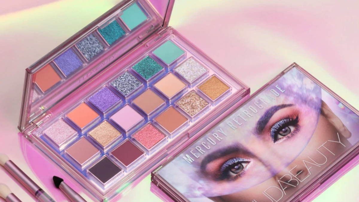 Idee Palette Élégant Huda Beauty S New Extraterrestrial Mercury Retrograde