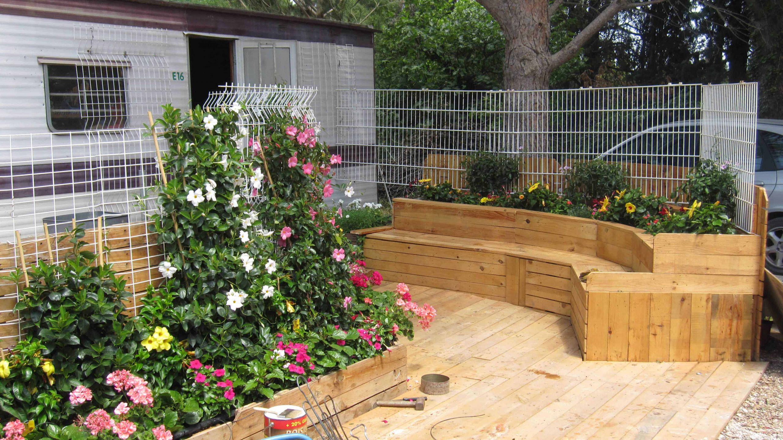 Palette Salon De Jardin Inspirant Pallet Bo Bench Planter Terrace • 1001 Pallets