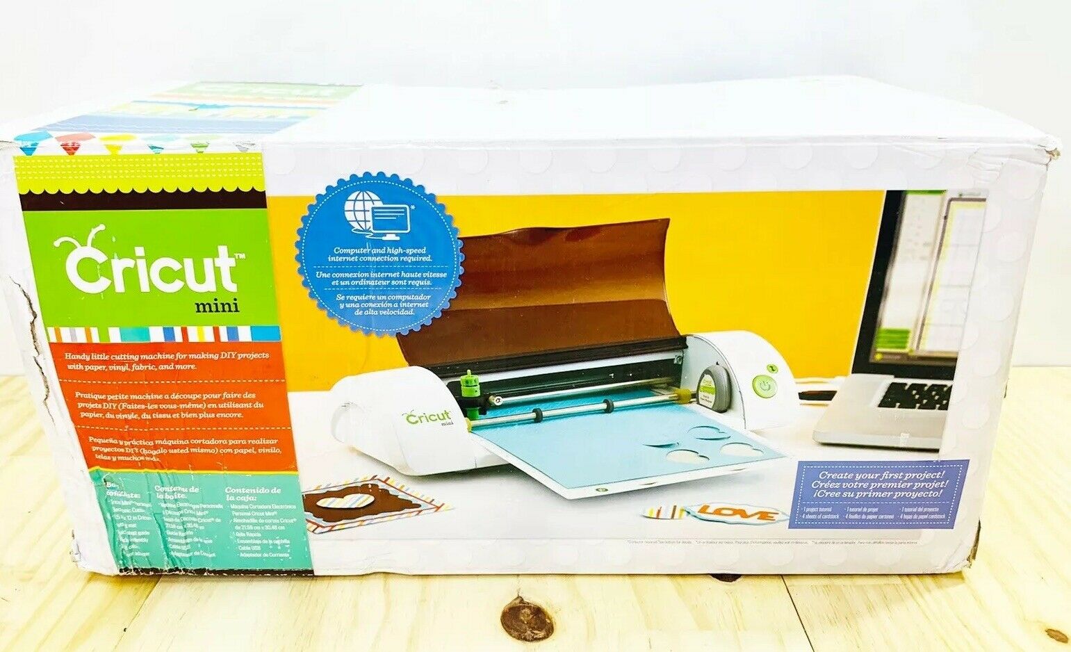 Petite Table Haute Luxe Cricut Mini Cmni001 Electronic Cutting Machine