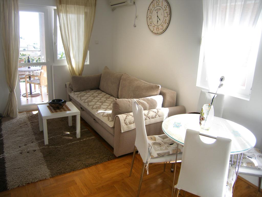 Promotion Table De Jardin Nouveau Apartment Rachel Petrovac Na Moru Montenegro Booking