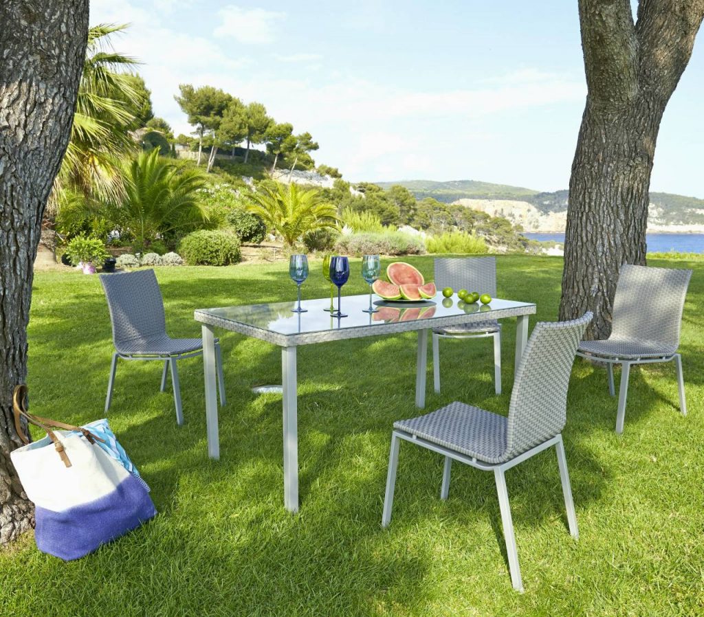 cdiscount table chaises jardin soldes mobilier chaise pas cher salon resine meuble plastique exterieur bois tressee canape aluminium tresse promo ensemble fauteuil teck 1024x898