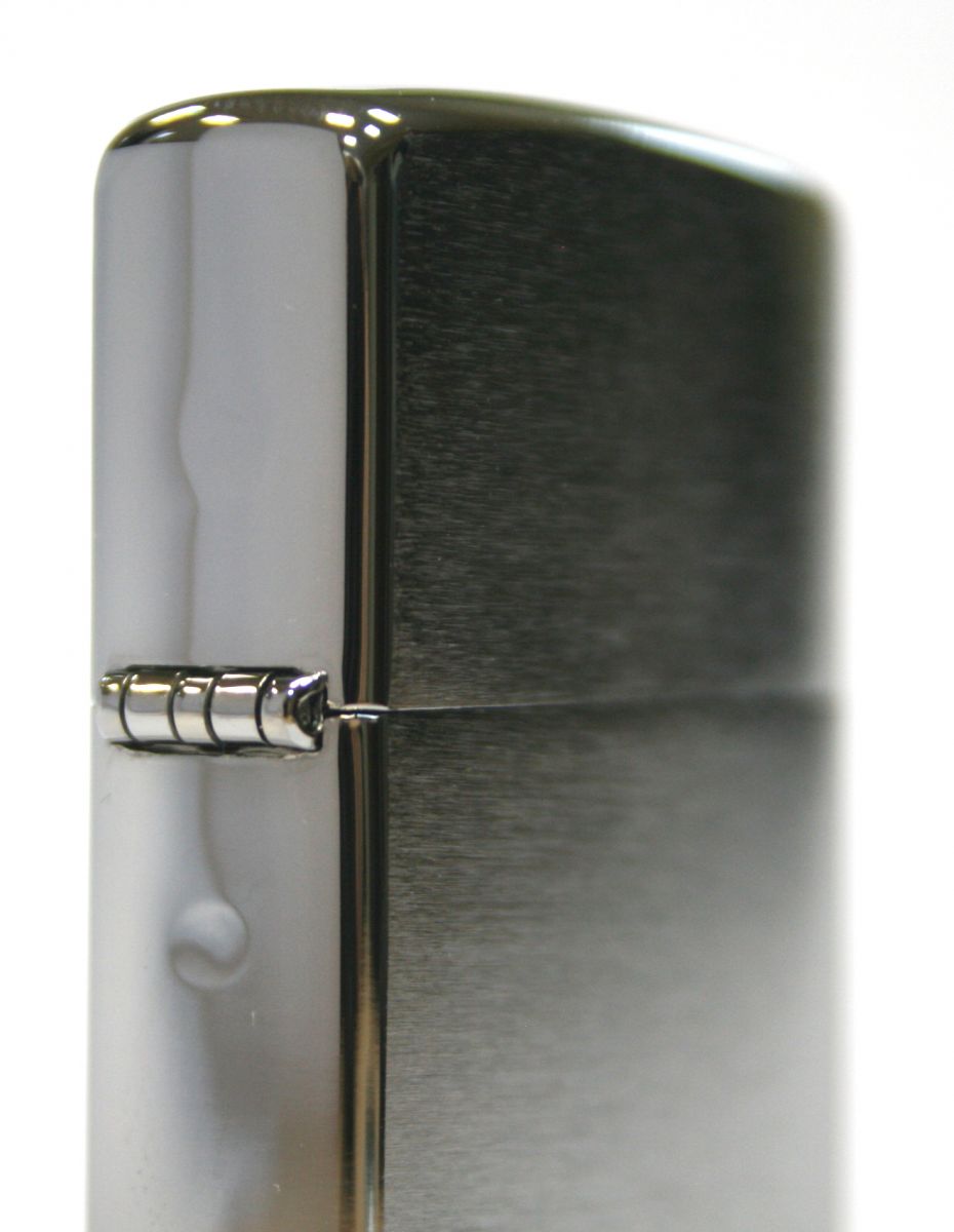 Как отличить зажигалку. Зажигалка Zippo Fame vehicle 2001. Зажигалка зиппо оригинал. Zippo Bradford pa made in USA. Оригинал зиппо зажигалка распознать.