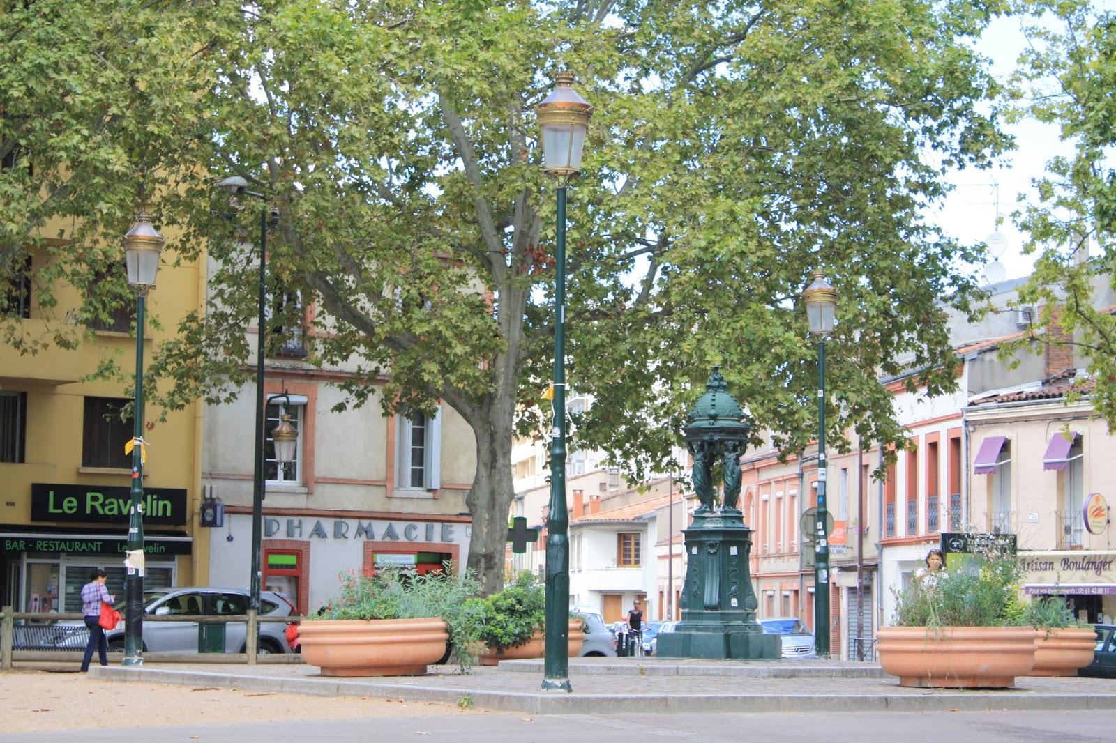 Saint Cyprien Place du Ravelin crédit MA JPG