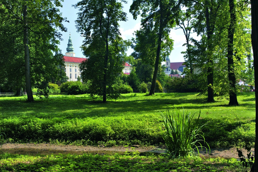 Salon De Jardin Garden Beau ÐÑÑÐ¸ÐµÐ¿Ð¸ÑÐºÐ¾Ð¿ÑÐºÐ¸Ð¹ Ð·Ð°Ð¼Ð¾Ðº Ð·Ð°Ð¼Ð¾Ðº Ð¸ Ð¼ÑÐ·ÐµÐ¹ KromÄÅ­Å¾ Ð§ÐµÑÑÐºÐ¾Ðµ