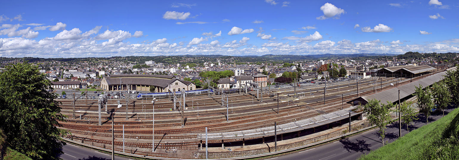 1540px Vue panoramique de Brive la Gaillarde