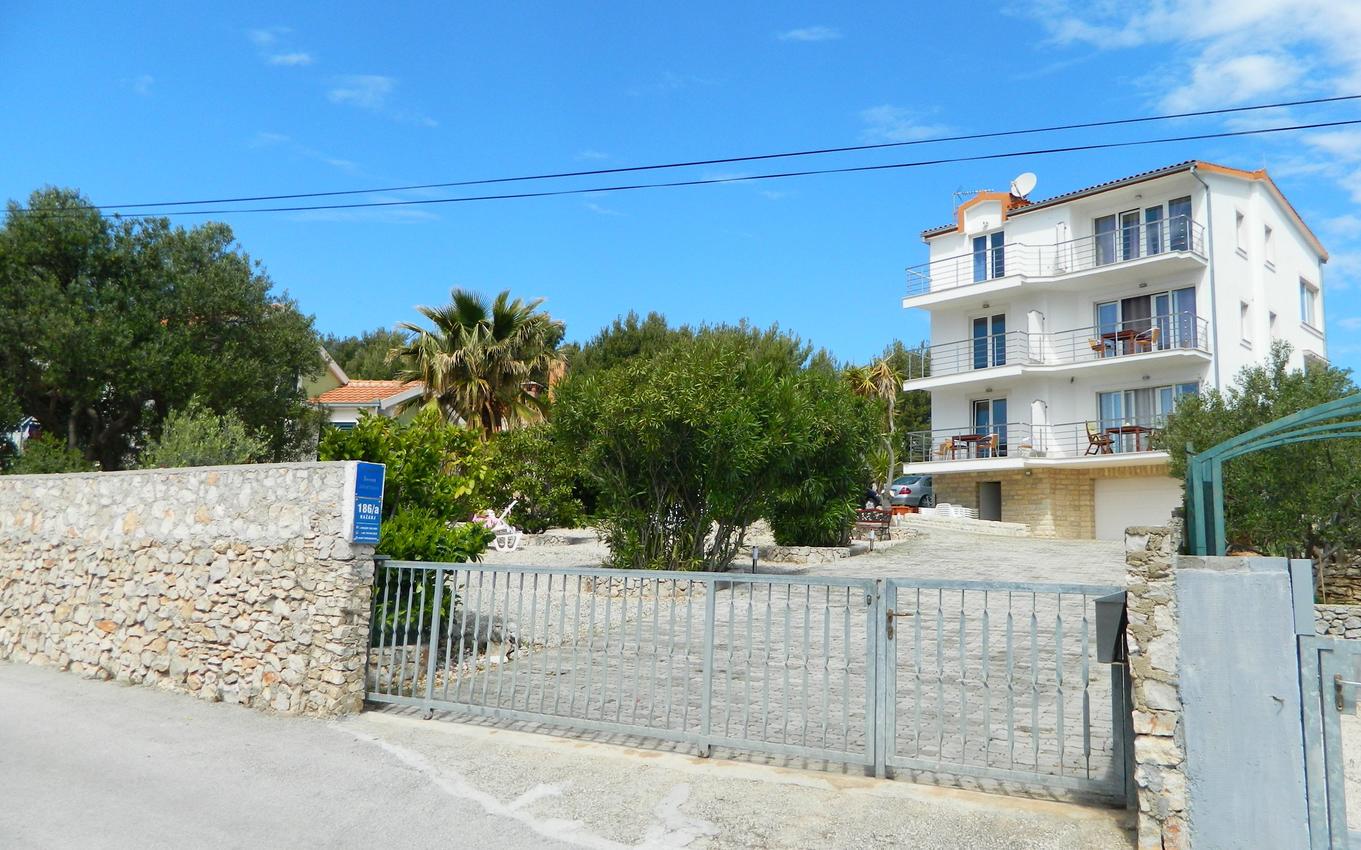 dalmatia apartments near beach property 1 l