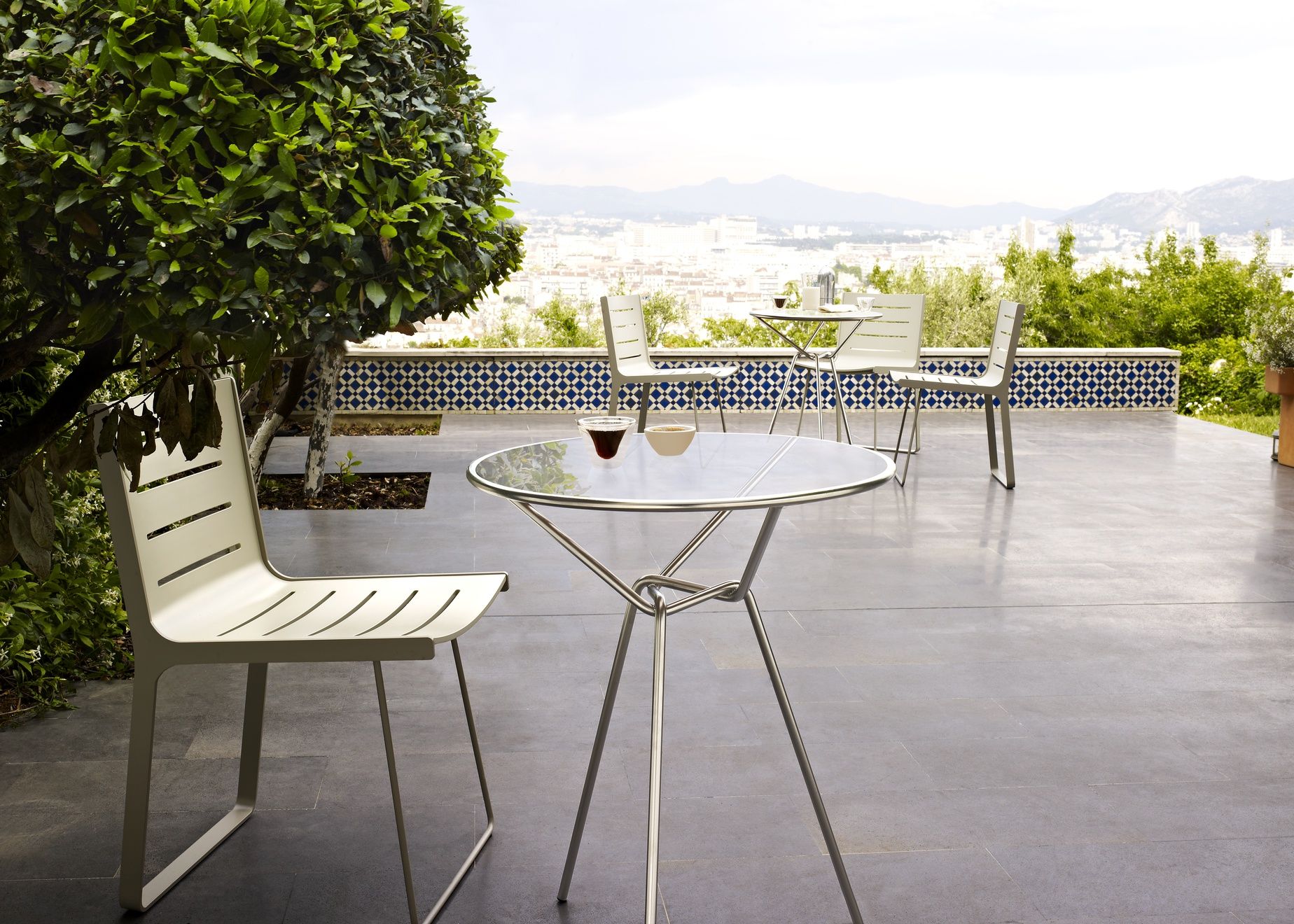 Table Aluminium Jardin Luxe Resille Table by Ligne Roset Outdoor Tables