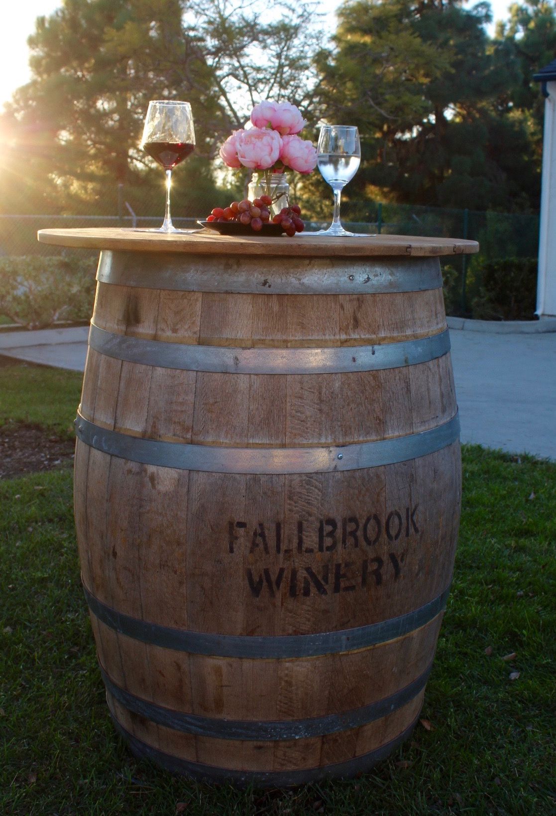 Table De Jardin Beau Wine Barrel Bar Table Amazing for Reception and Cocktail