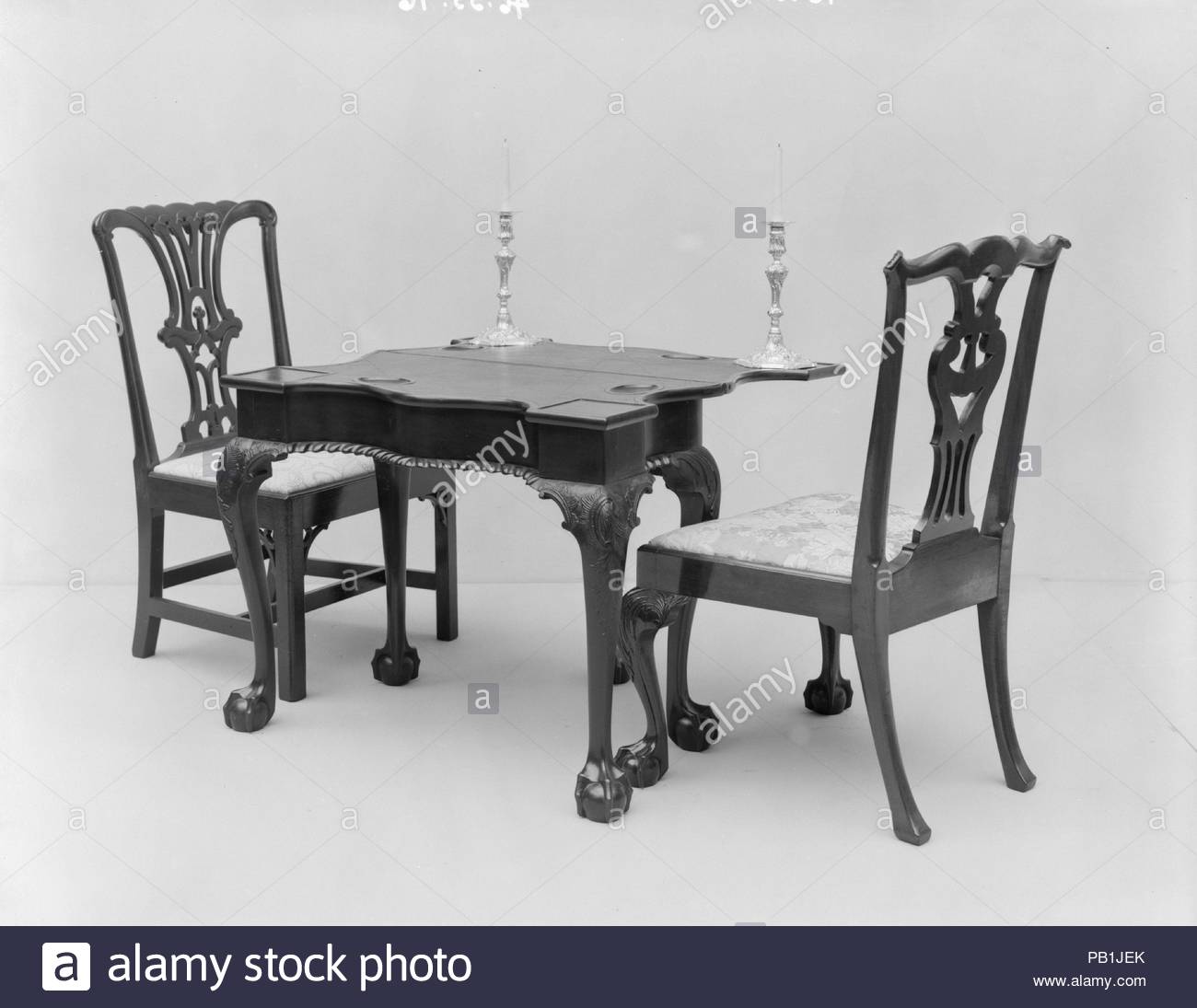 card table culture american dimensions 27 78 x 34 38 x 33 14 in 708 cm x 873 cm x 845 cm date 1760 90 museum metropolitan museum of art new york usa PB1JEK