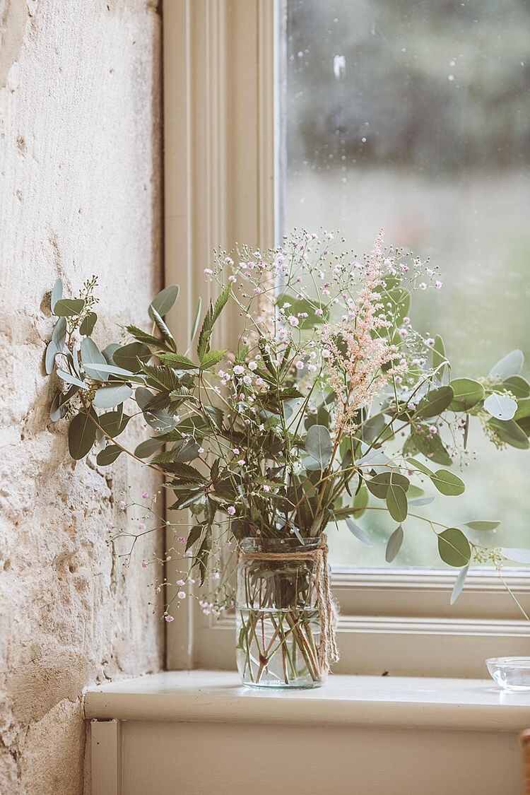 Table Eucalyptus Frais Cell Phone Background Wallpaper Gypsophila and Eucalyptus