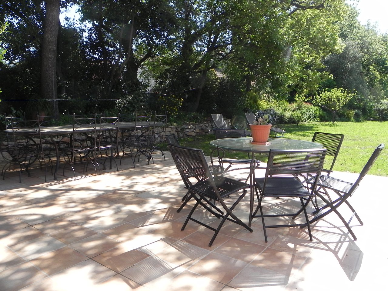 Table Jardin 4 Personnes Luxe Le Clos Des Vignes B&b Saint Raphael Var $125 $Ì¶1Ì¶4Ì¶9Ì¶