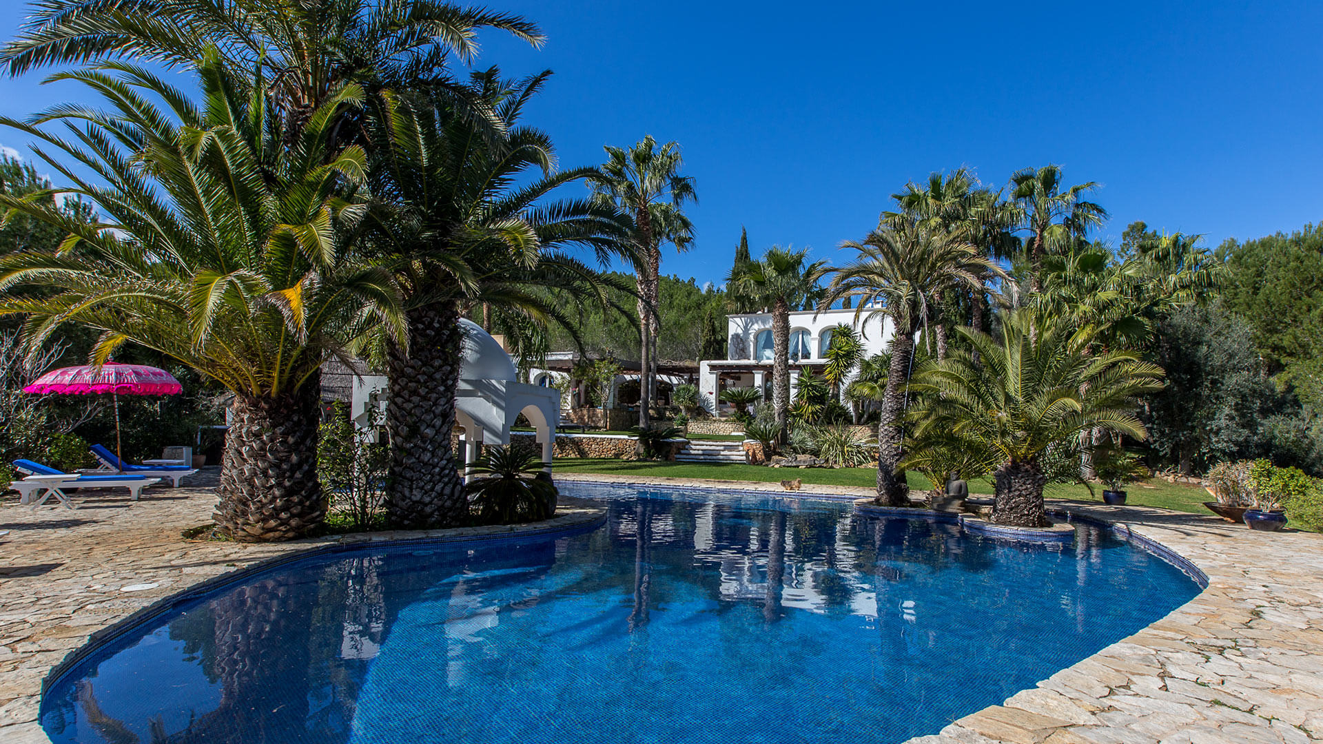 ibiza villa 815 bed90b6a2ebe1 1920