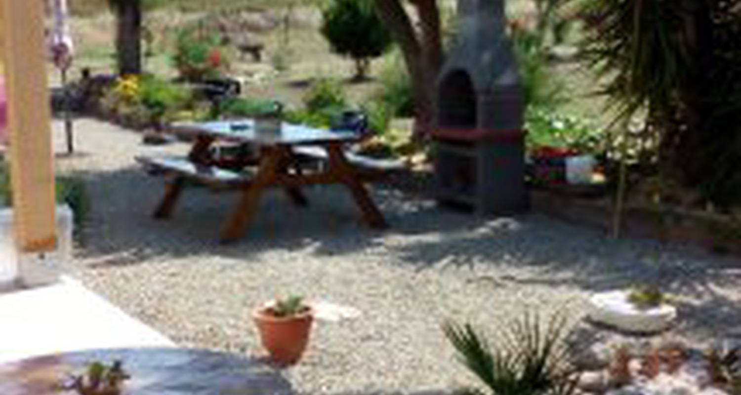 Allée Jardin Élégant Maison tout Confort Grand Jardin Fleuri In Canale Di Verde