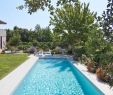 Amenagement Jardin Avec Piscine Inspirant Une Maison D Architecte En Matériaux Naturels En Espagne