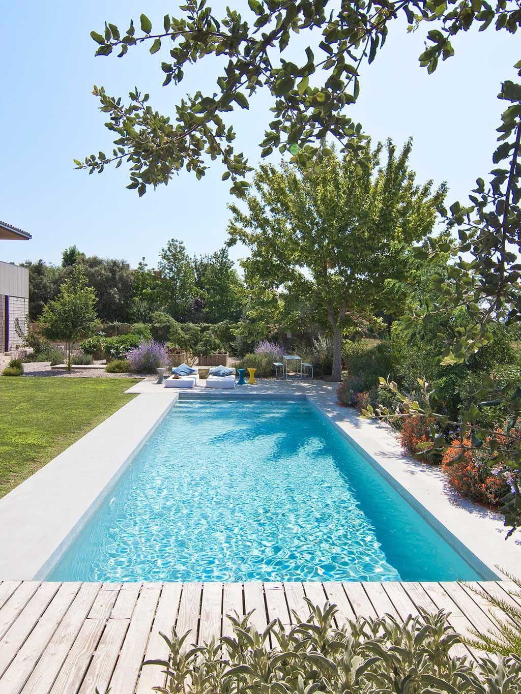 Amenagement Jardin Avec Piscine Inspirant Une Maison D Architecte En Matériaux Naturels En Espagne