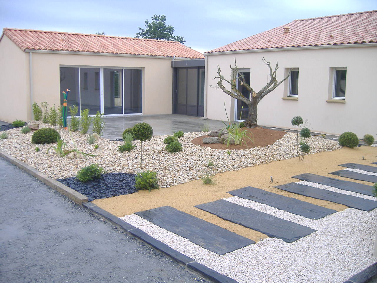 Aménagement Jardin Extérieur Beau Am Nagement Devant De Maison 9 Avec Jardin Devant Maison