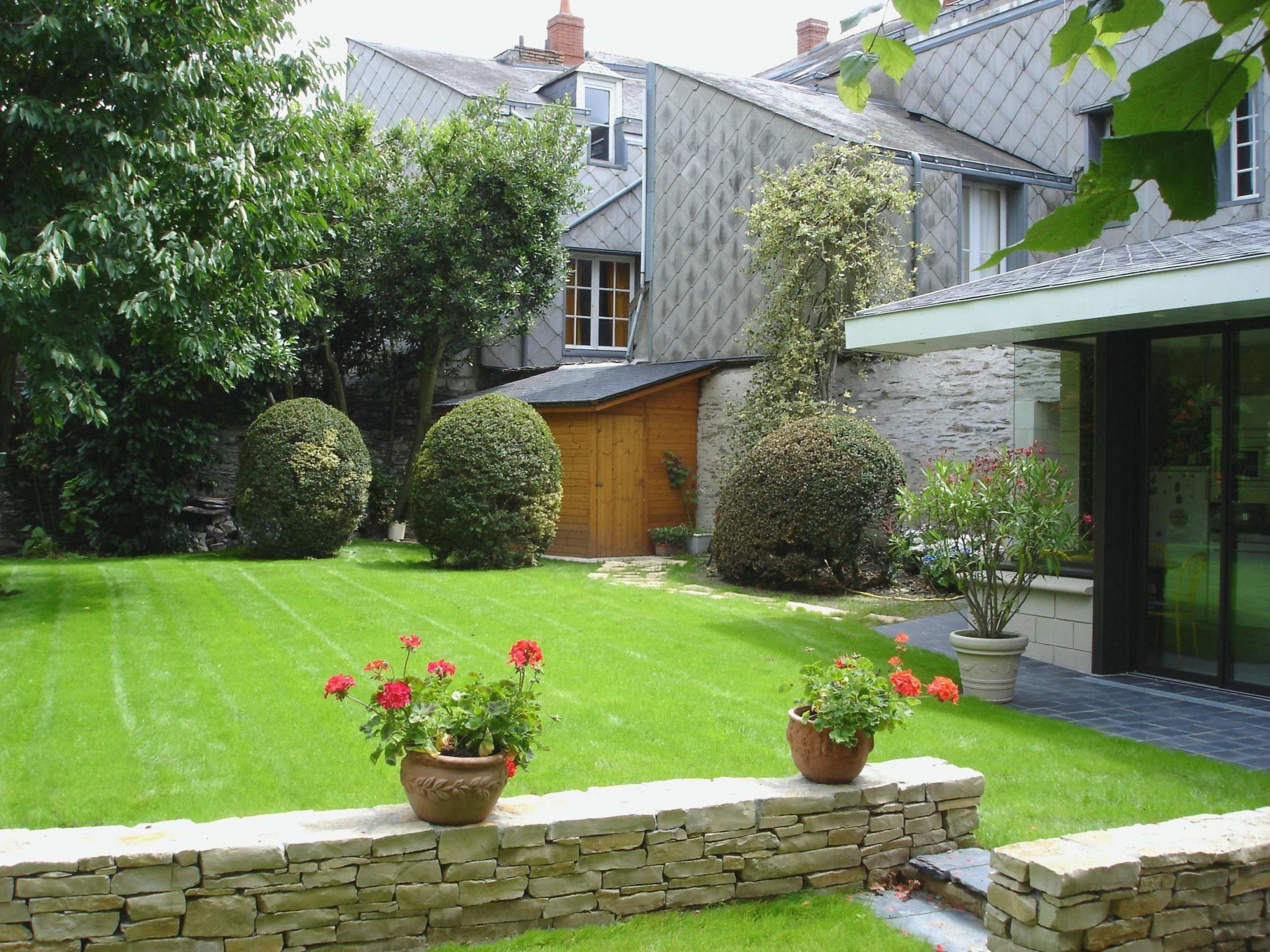 Aménager son Jardin Charmant Idee Amenagement Jardin Devant Maison – Gamboahinestrosa