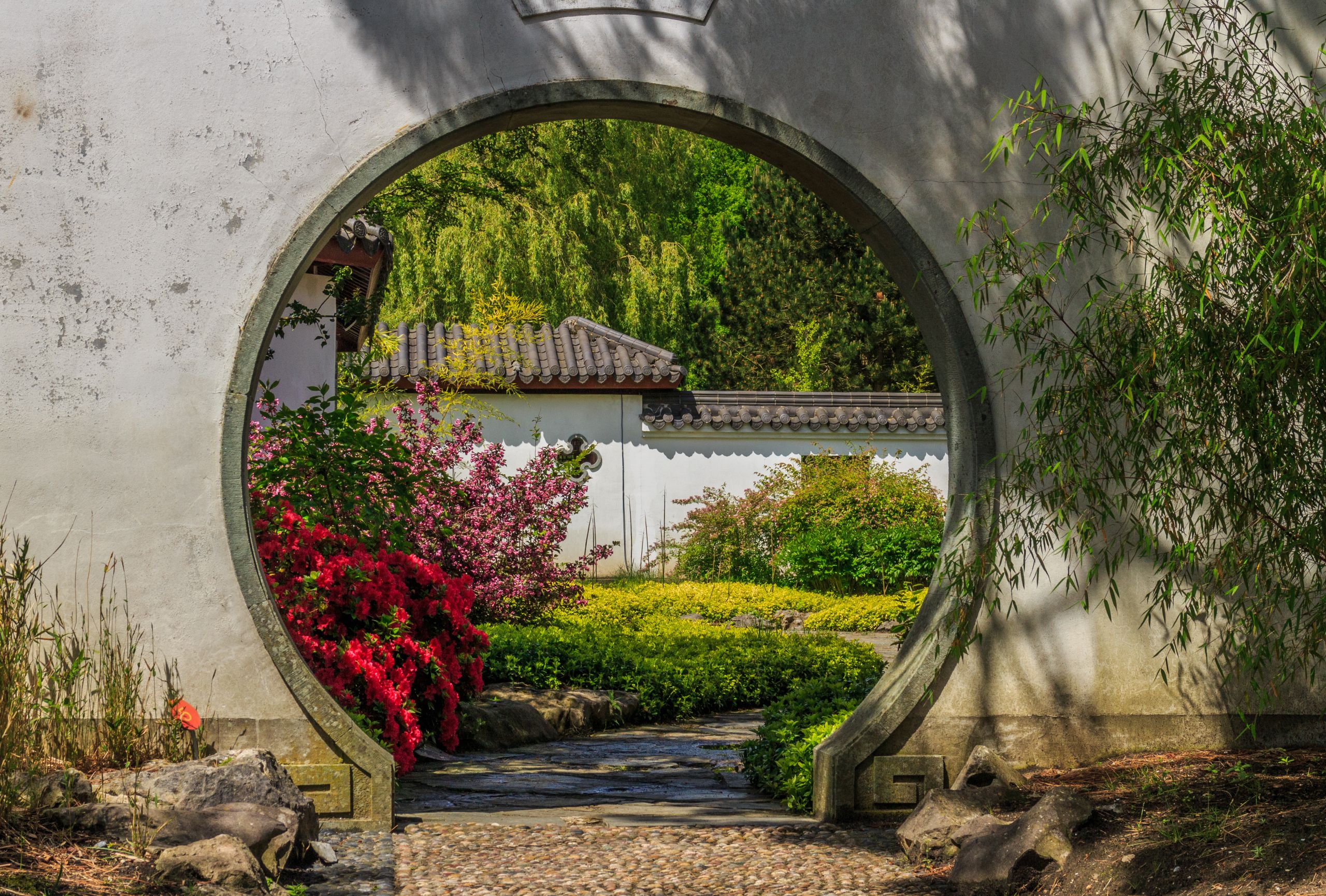 Doorgang in muur Locatie Chinese tuin Het Verborgen Rijk van Ming Locatie Hortus Haren 01