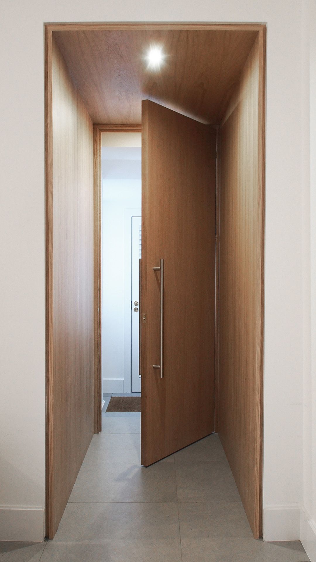 Armoire De Jardin Metal Best Of Bespoke Timber Door with Brushed Satin Nickel Pull Handle