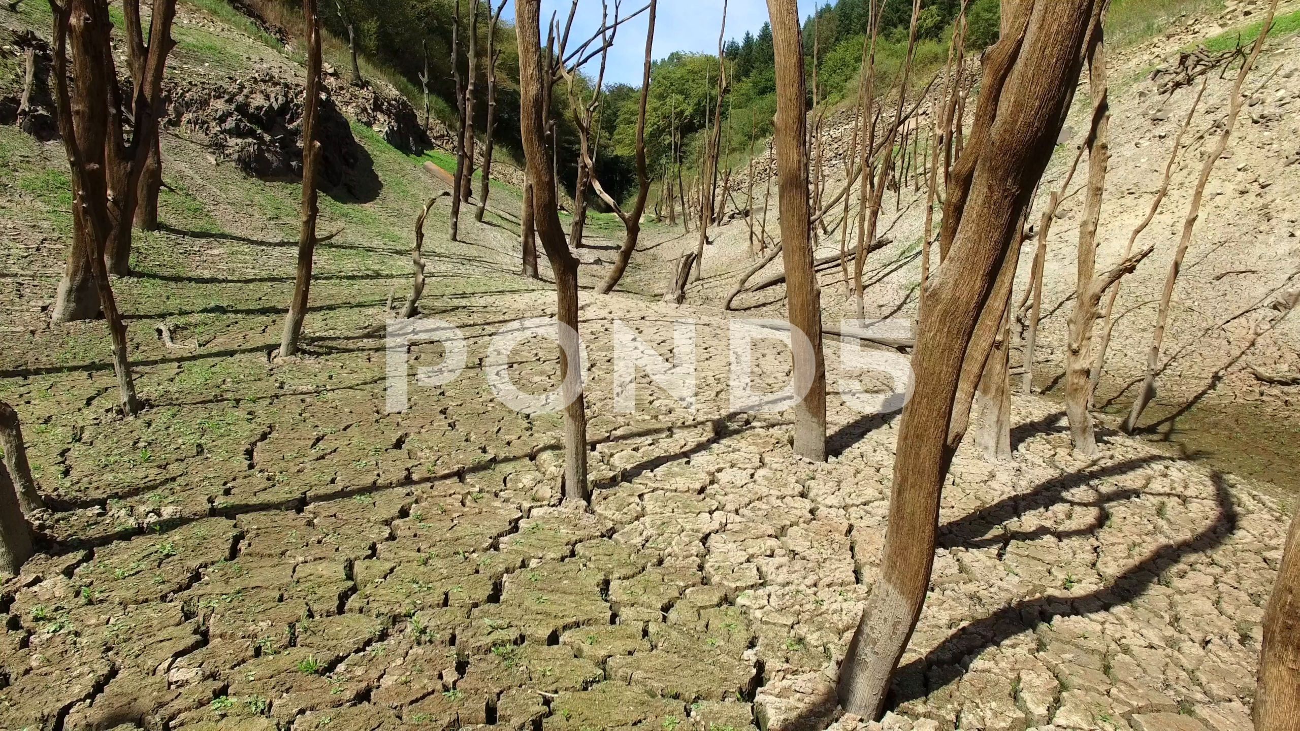 Au Jardin De La Bachellerie Best Of Mareges Dam On Dordogne River as Seen by Drone Stock