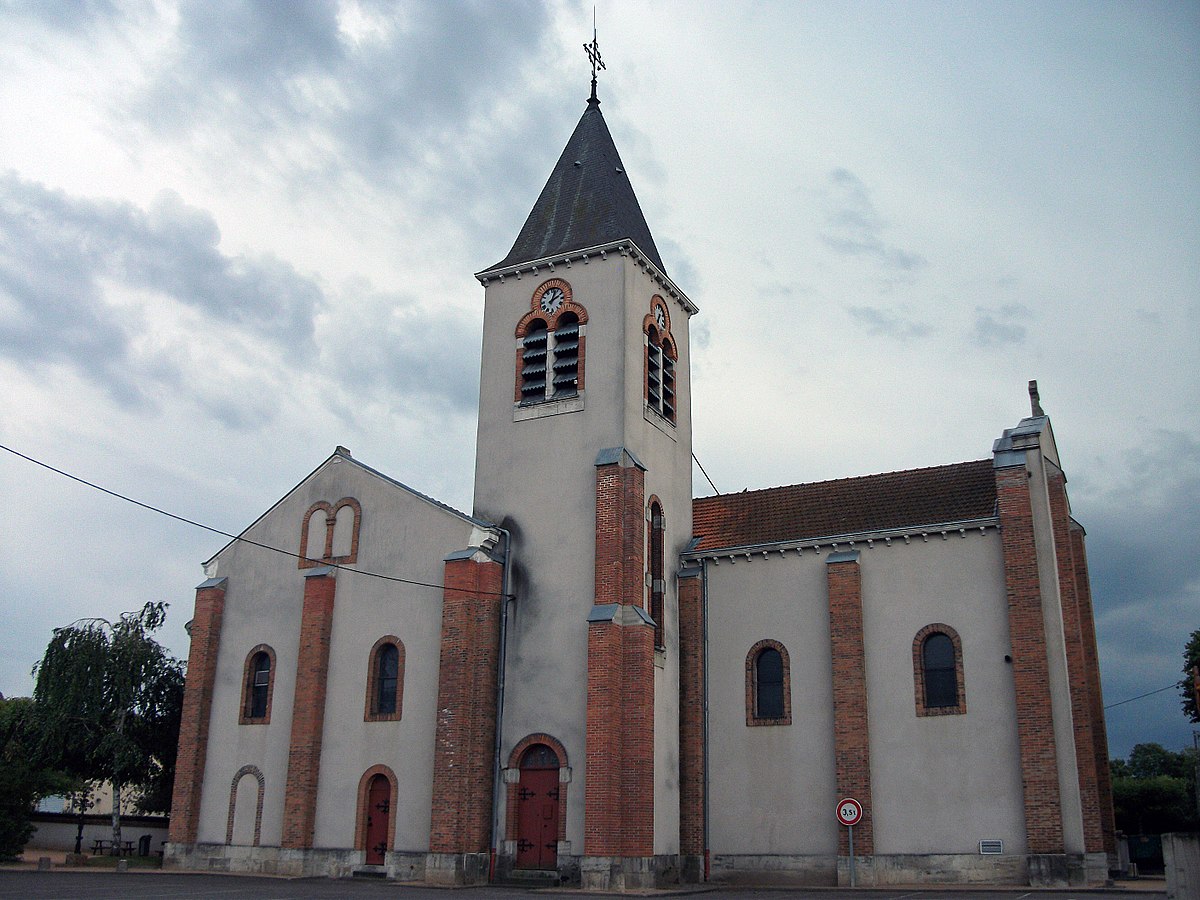 1200px Charmeil Église 2014 06 14 JPG