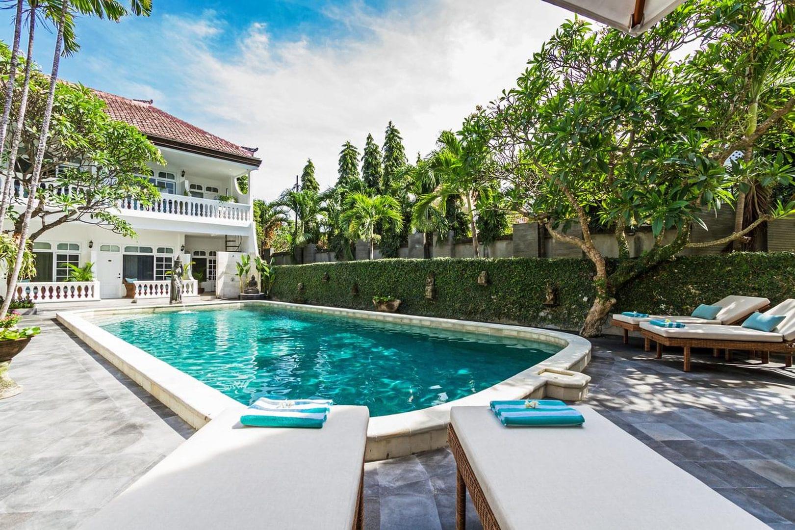 Jardin Autour Piscine Luxe Akaya Bali Hotel Centre De Plongée