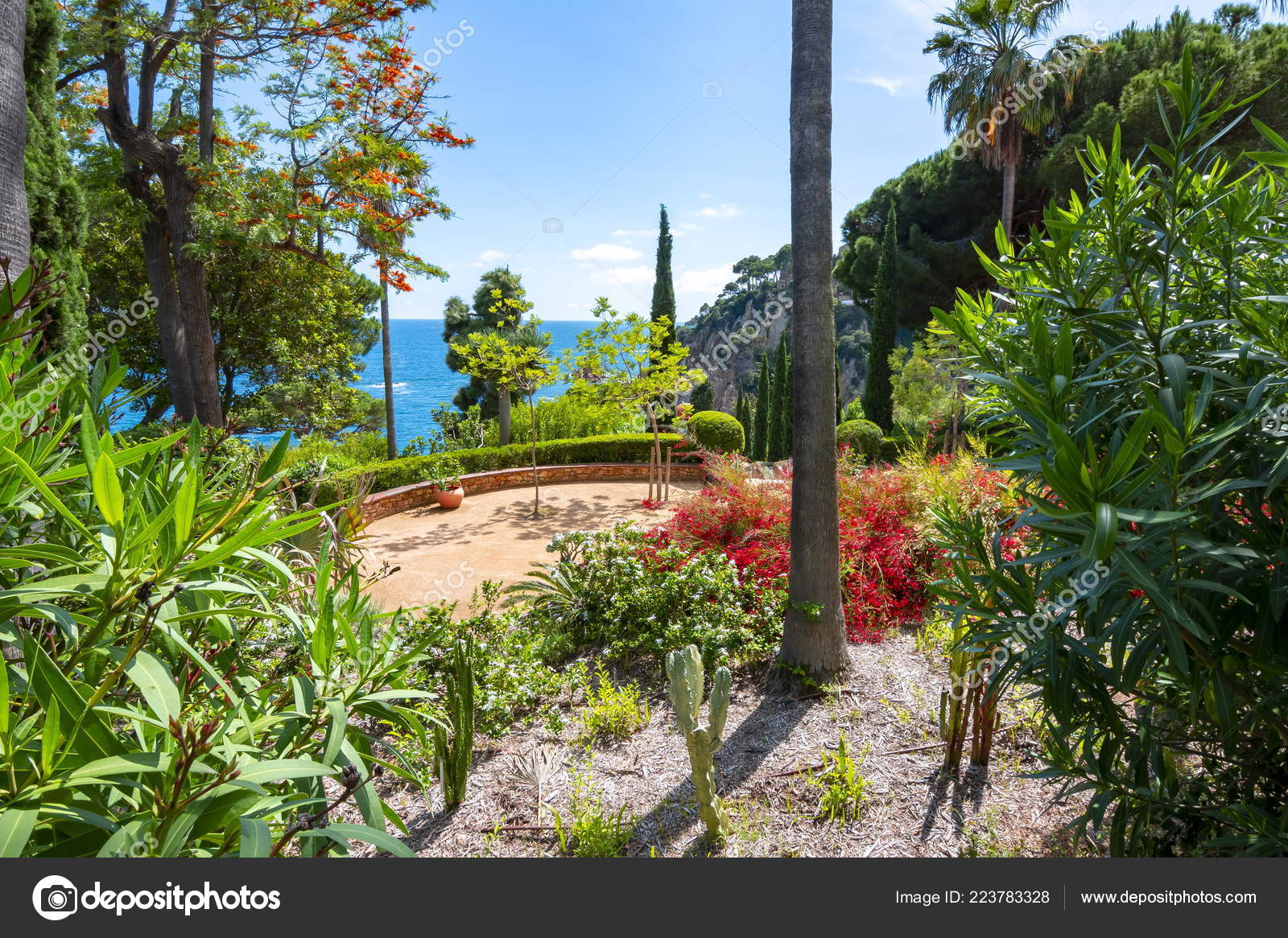 Jardin Botanique Barcelone Inspirant Marimurtra Botanical Garden Blanes Barcelona Spain — Stock