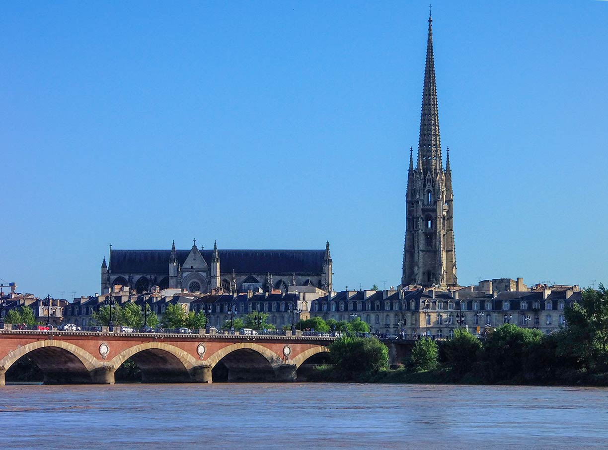 Pont de pierre Bordeaux