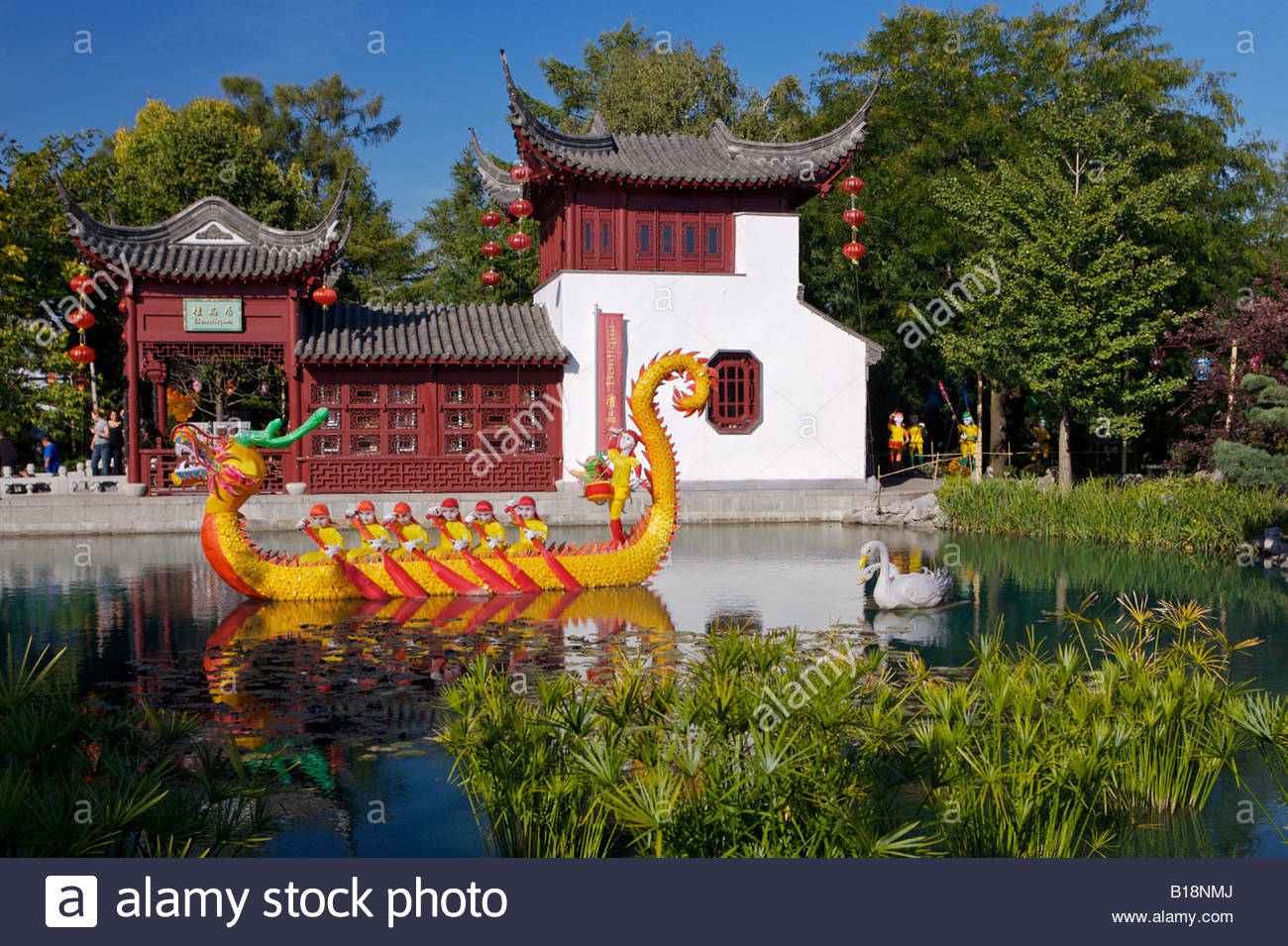 le jardin chinois a lanternes au cours de la magie des lanternes festival au jardin botanique de montreal jardin botanique de montreal b18nmj