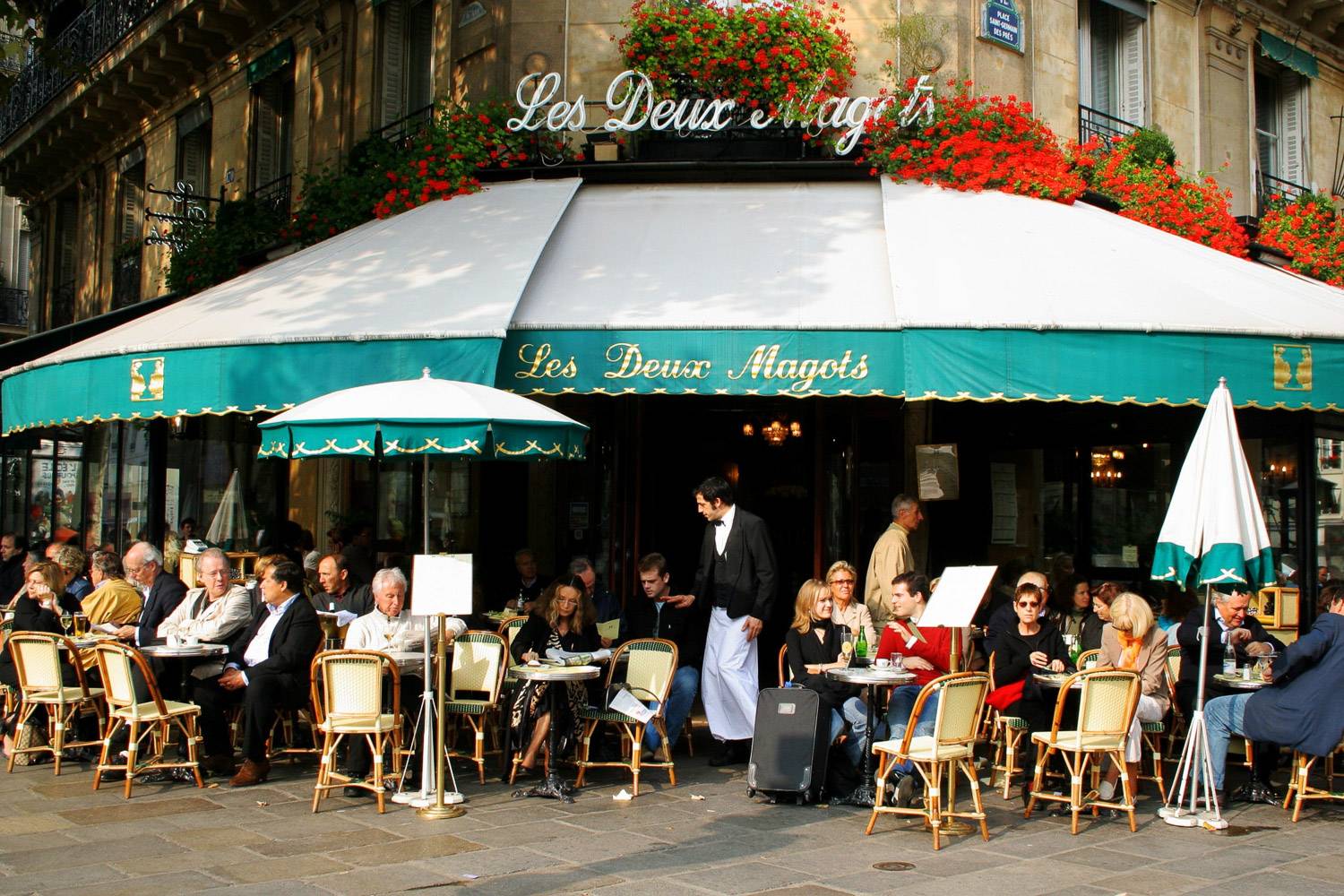 visiting paris with baby what to know restaurant deux magots