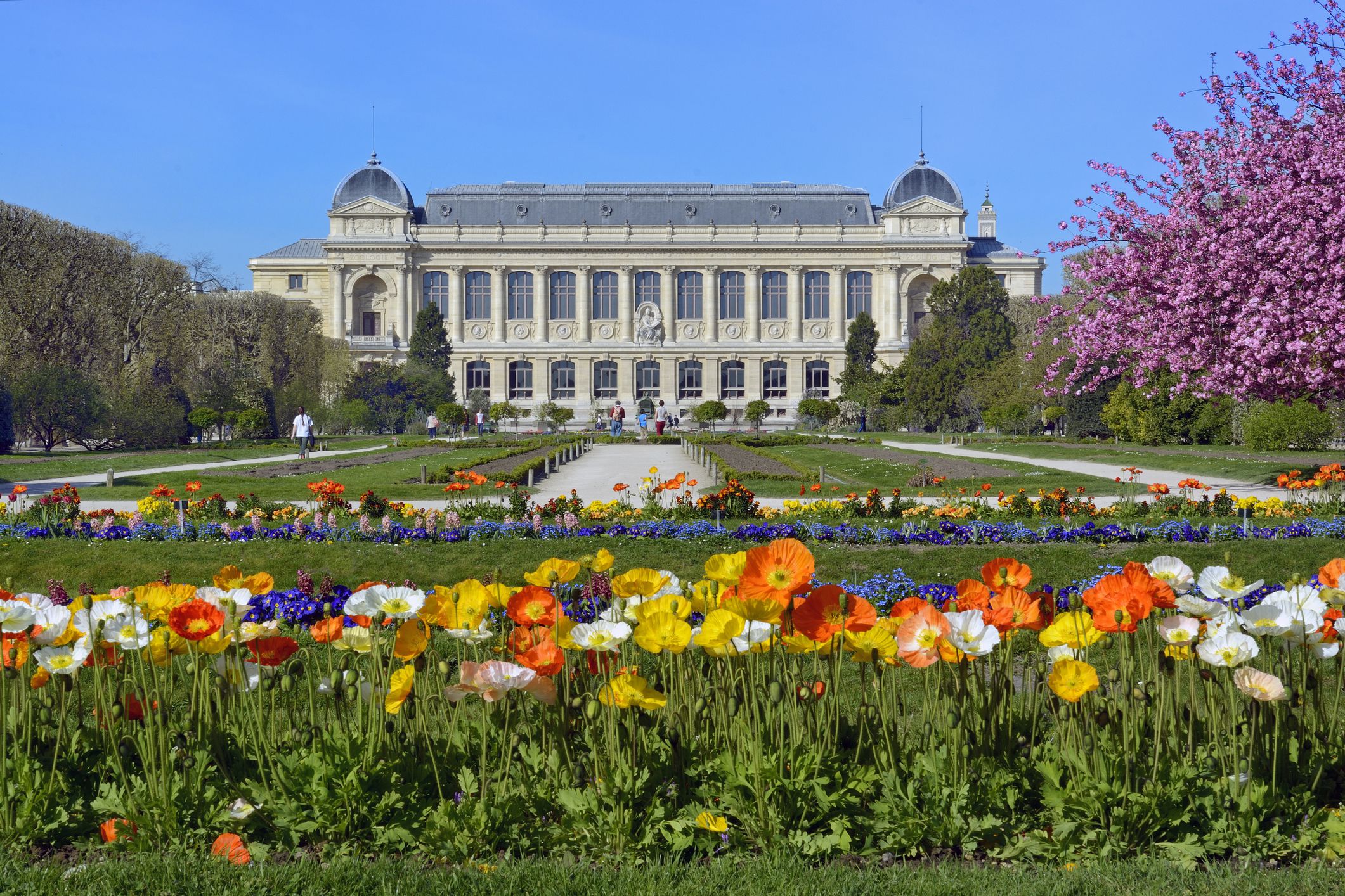 Jardin De Gally Beau Paris In May Weather and events Guide