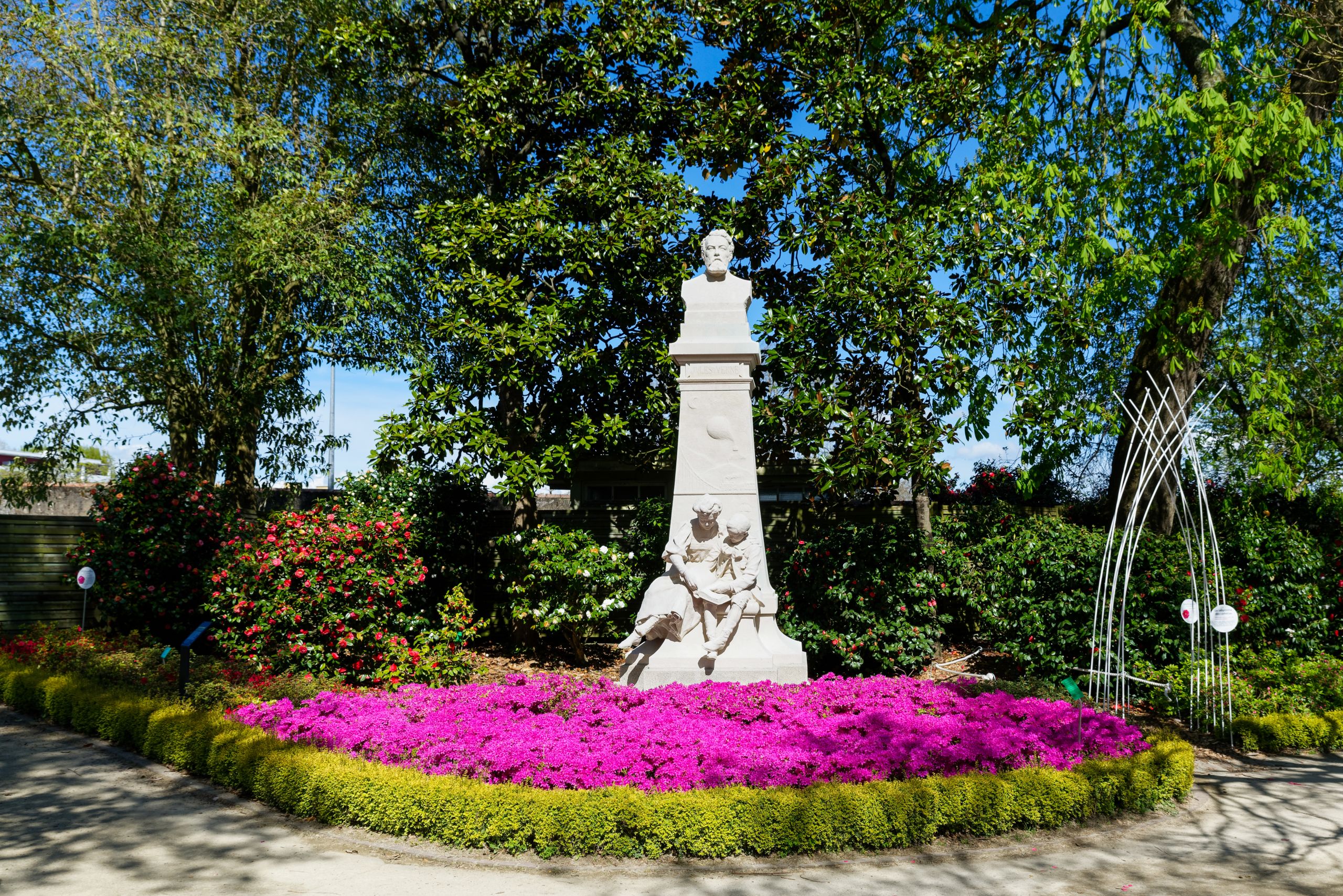 Jardin Des Plantes Nantes Inspirant File Nantes Monument   Jules Verne 02 Wikimedia