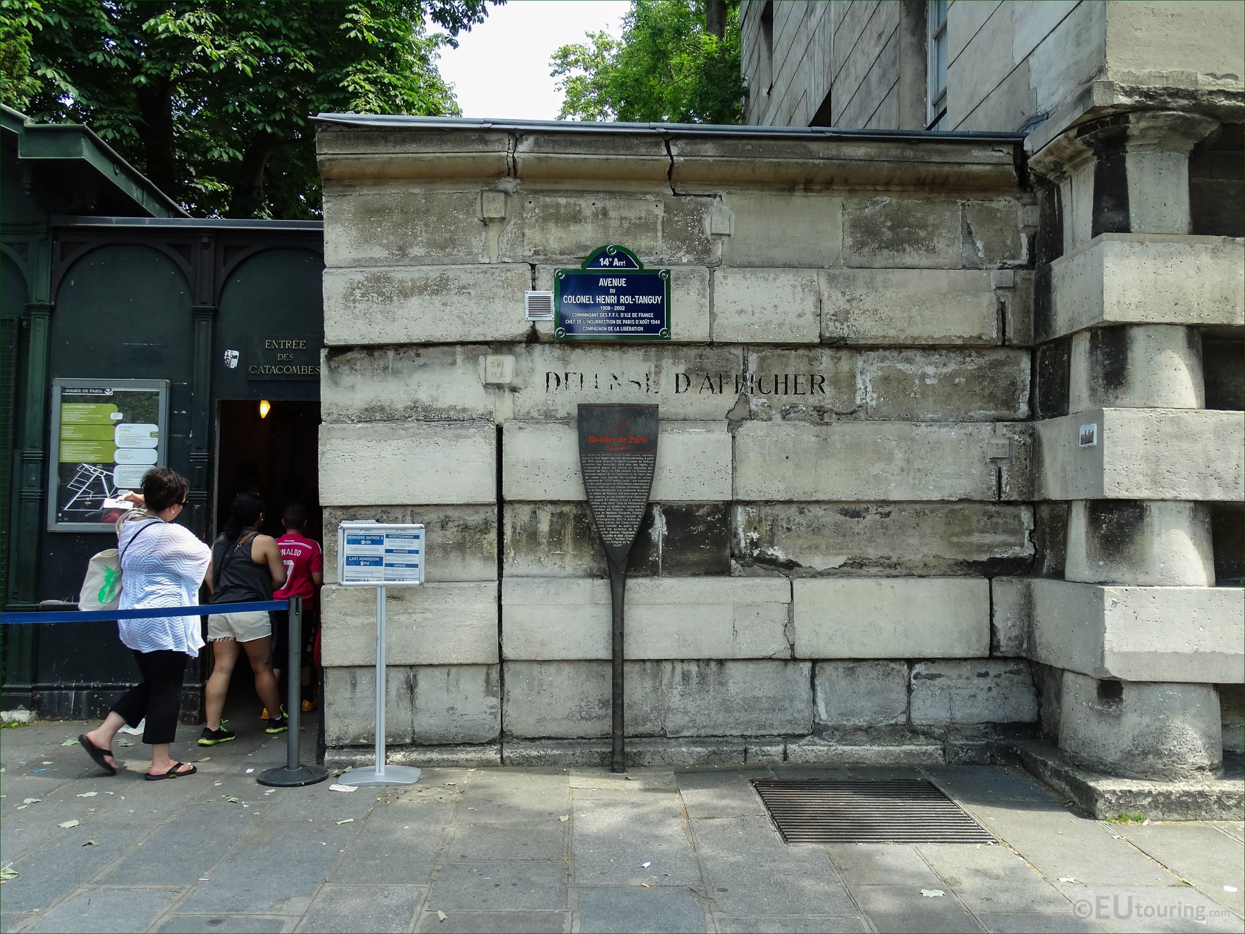 Jardin Des Tuileries Metro Beau S Of Barriere D Enfer Buildings In Place Denfert