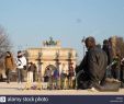 Jardin Des Tuileries Metro Inspirant Migrant Paris Stock S & Migrant Paris Stock Alamy