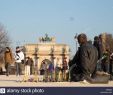 Jardin Des Tuileries Metro Inspirant Migrant Paris Stock S & Migrant Paris Stock Alamy