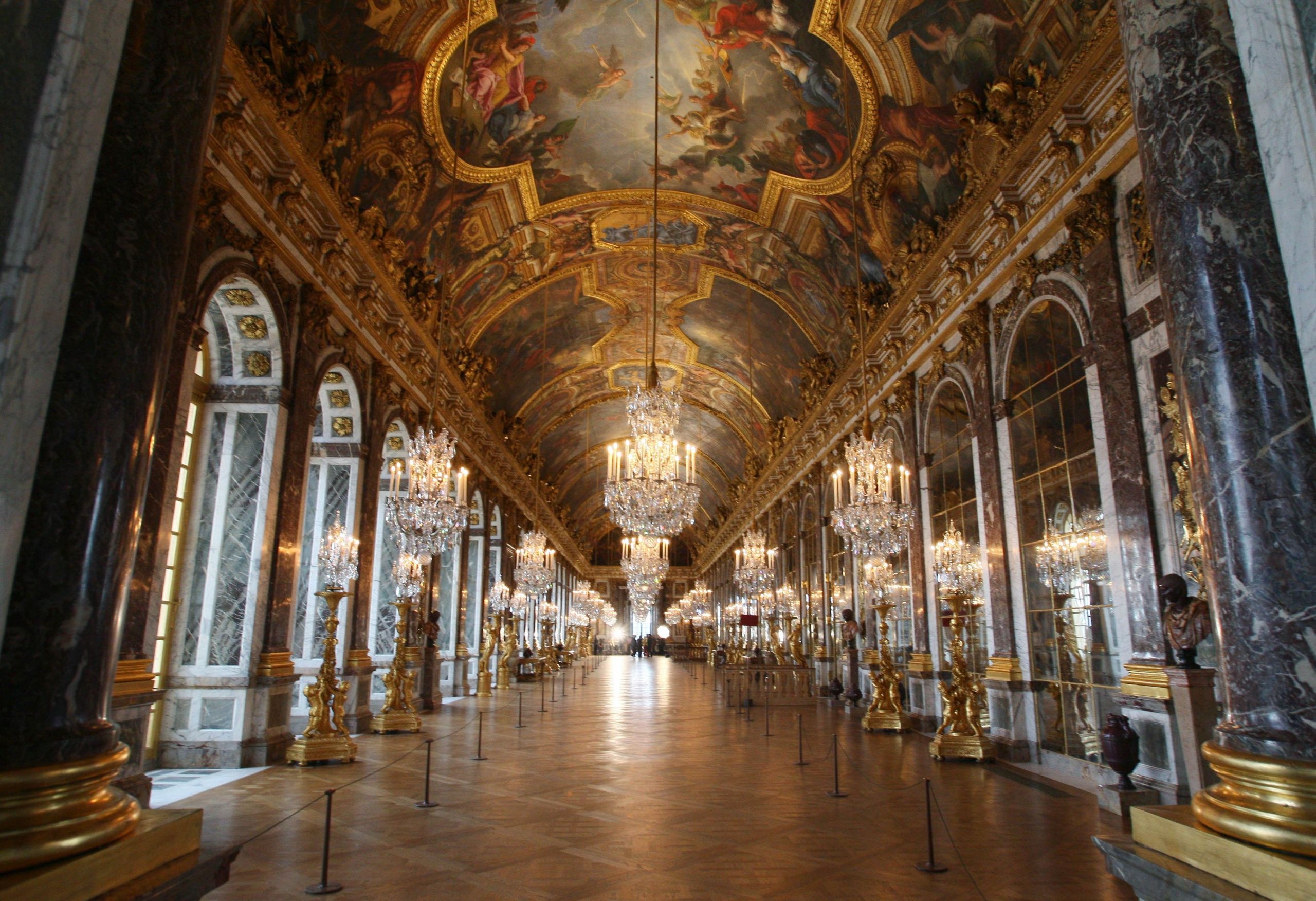 versailles hallmirrors thomascoex afp ty b5622fa3a0010a7f65a