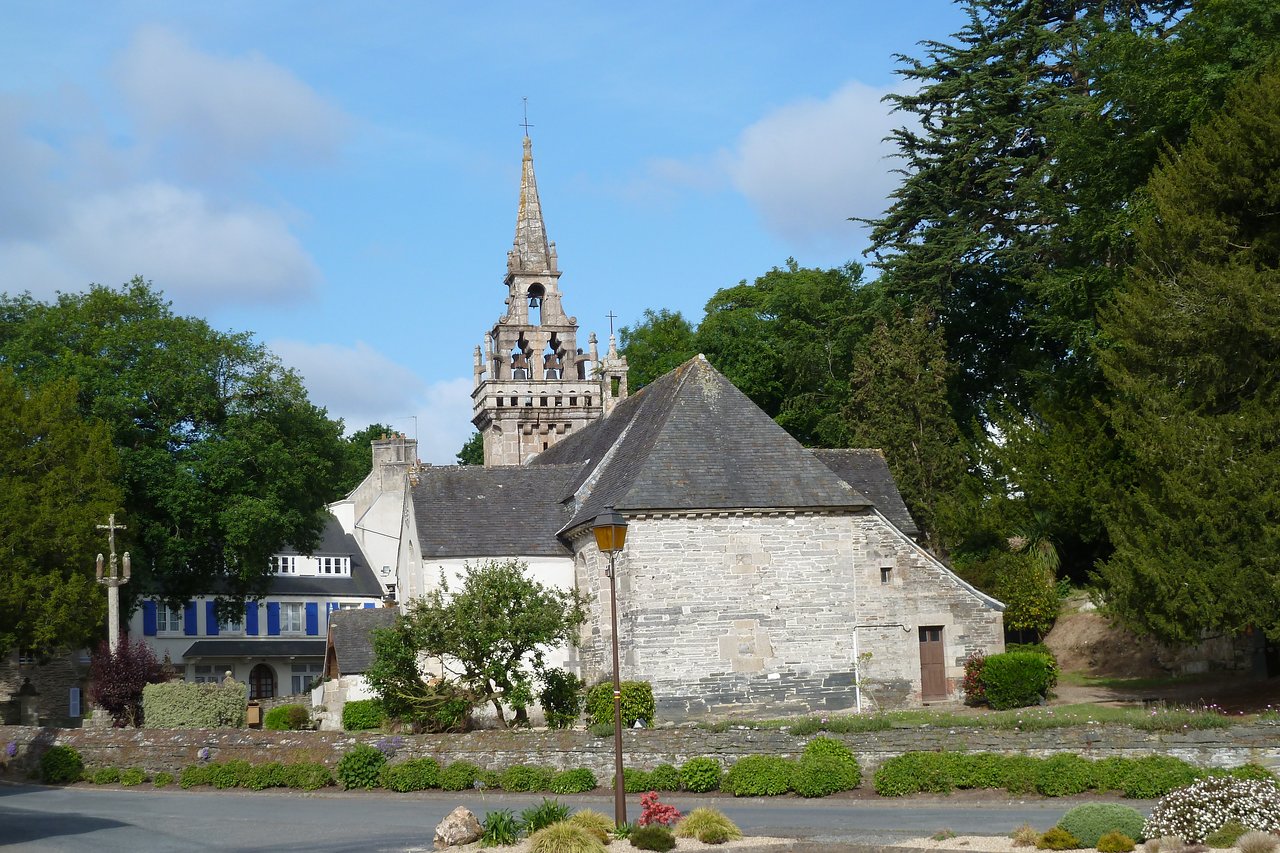 l eglise de locquenole