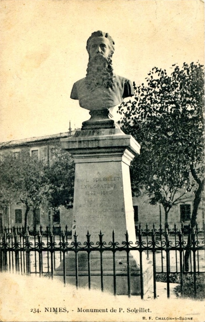 Buste de Paul Soleillet Nîmes