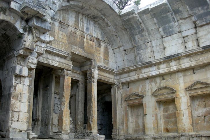 Jardin Nimes Nouveau Temple Of Diana N Mes