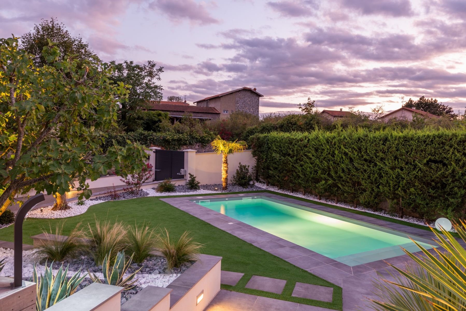 Jardin Paysager Exemple Charmant Construction De Piscine Aménagement De Jardin   Lyon C´té