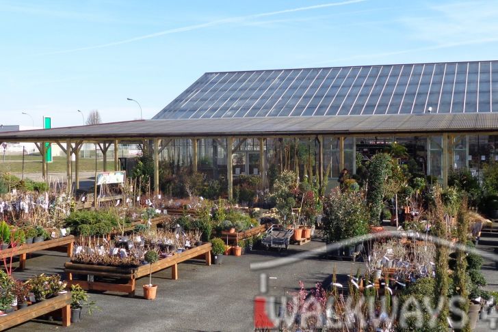 Jardin Val De Saone Frais Roofed Wooden Arcades for the Shopping Center Jardins Du Val