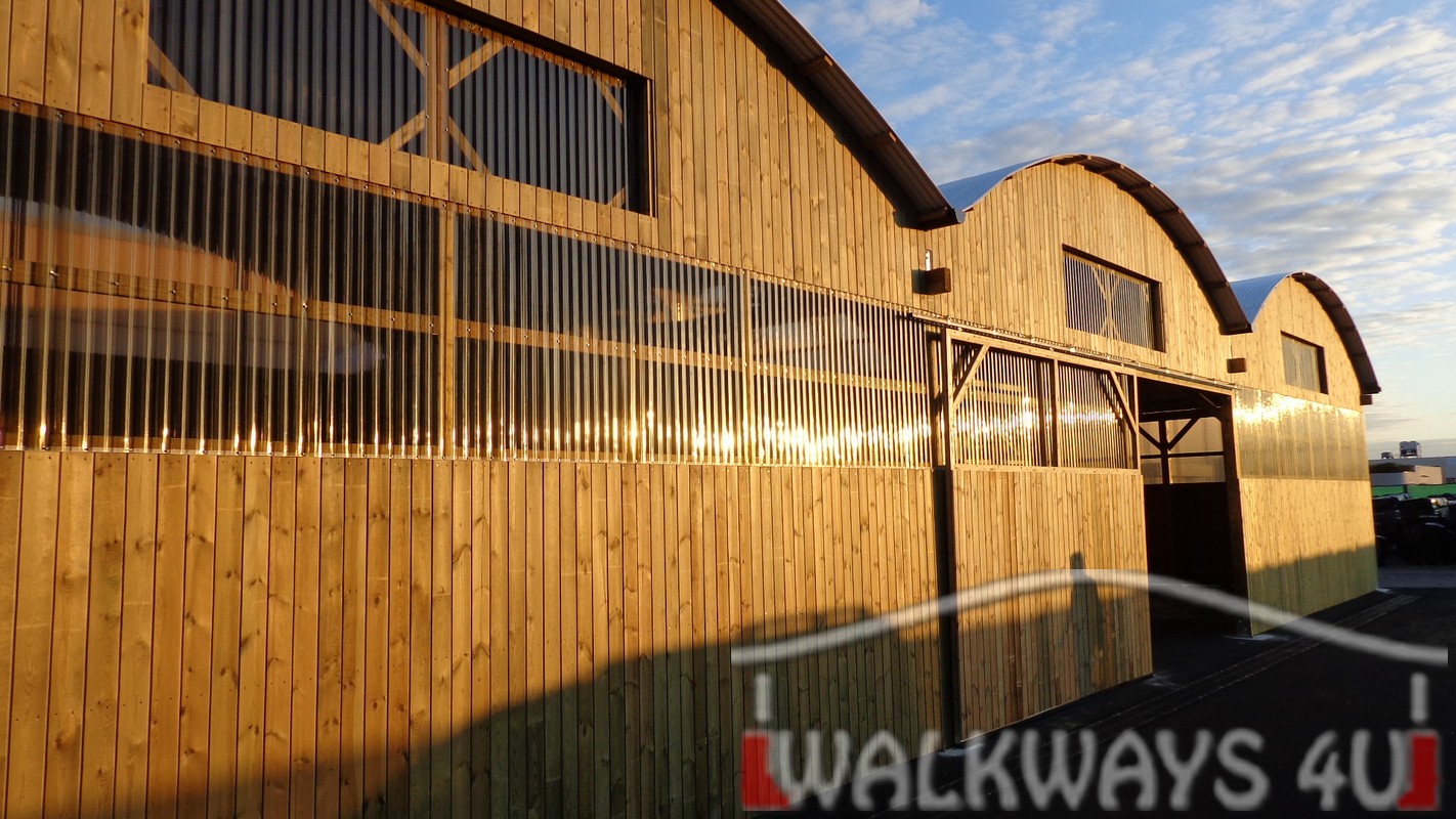 wooden custom mercial buildings covered walkways eriterre 03