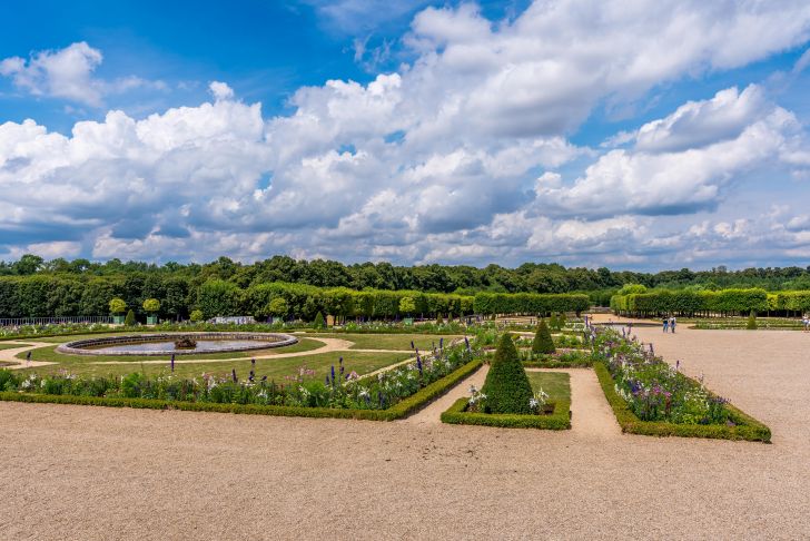 Le Grand Jardin Beau the Garden Of the Grand Trianon – Versailles – tourist