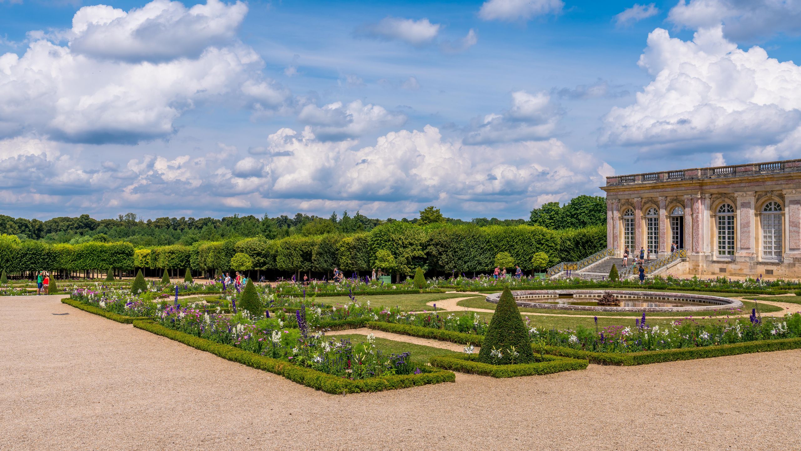 Le Grand Jardin Frais the Garden Of the Grand Trianon – Versailles – tourist